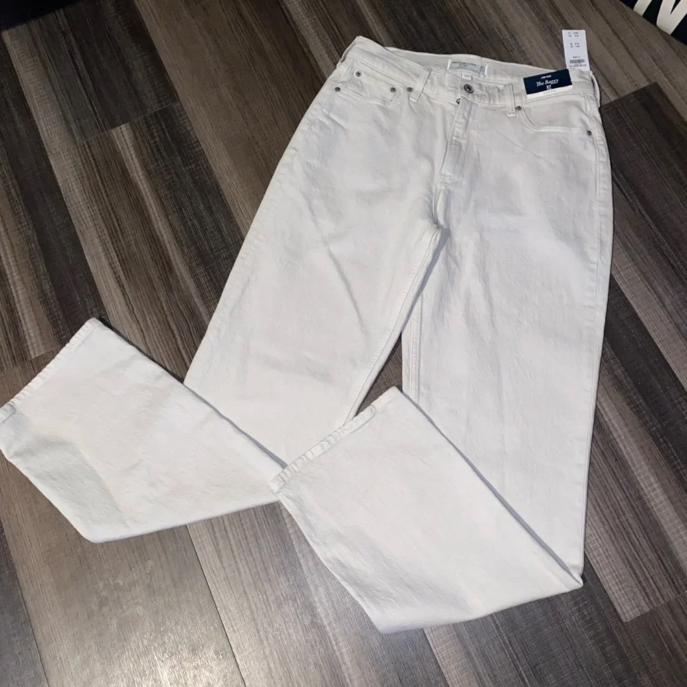 NWT Abercrombie & Fitch Light Blue Flare Jeans - Picture 14 of 15